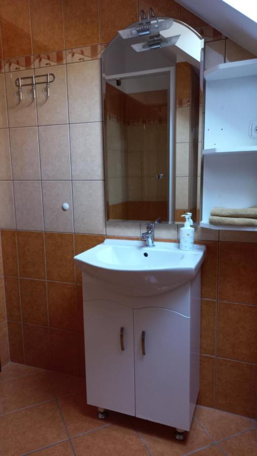 Nefelejcs Fagyizo Es Apartmanhaz Kistolmacs Zewnętrze zdjęcie