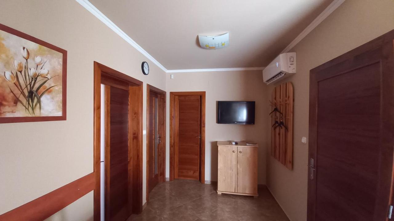 Nefelejcs Fagyizo Es Apartmanhaz Kistolmacs Zewnętrze zdjęcie
