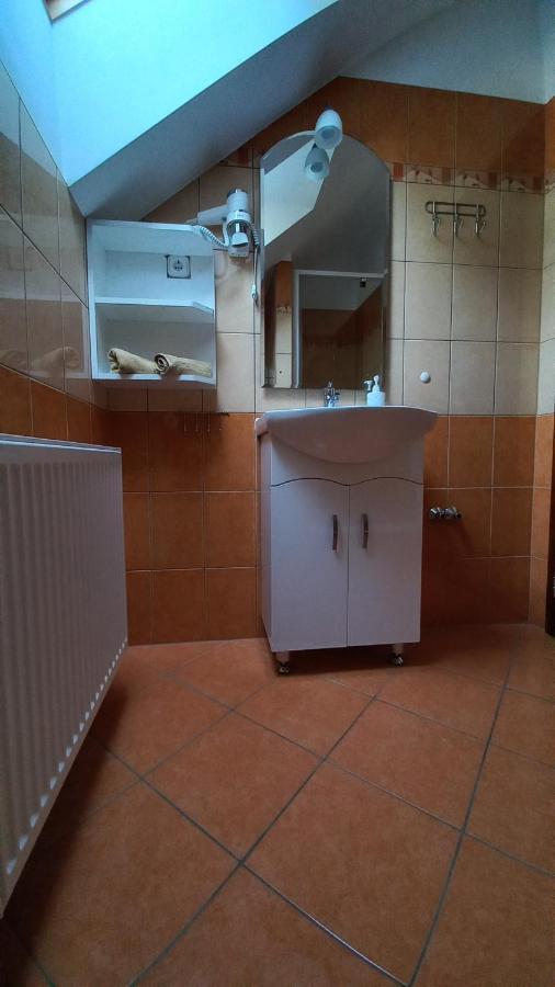 Nefelejcs Fagyizo Es Apartmanhaz Kistolmacs Zewnętrze zdjęcie