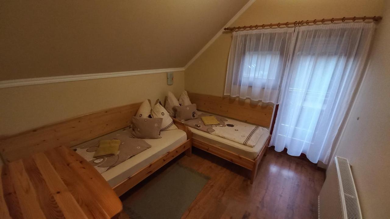Nefelejcs Fagyizo Es Apartmanhaz Kistolmacs Zewnętrze zdjęcie