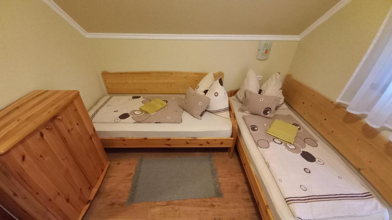 Nefelejcs Fagyizo Es Apartmanhaz Kistolmacs Zewnętrze zdjęcie